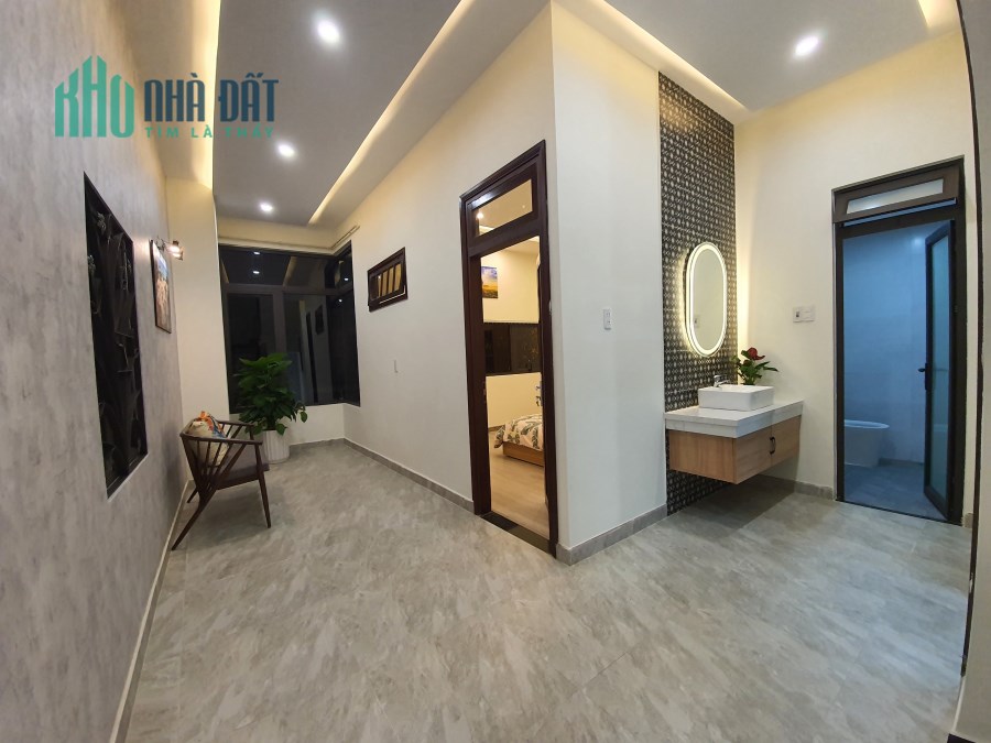 Bán nhà 3 tầng lô góc đẹp lung linh đường Trần Thái Tông cổng số 4 Sân Bay Đà Nẵng