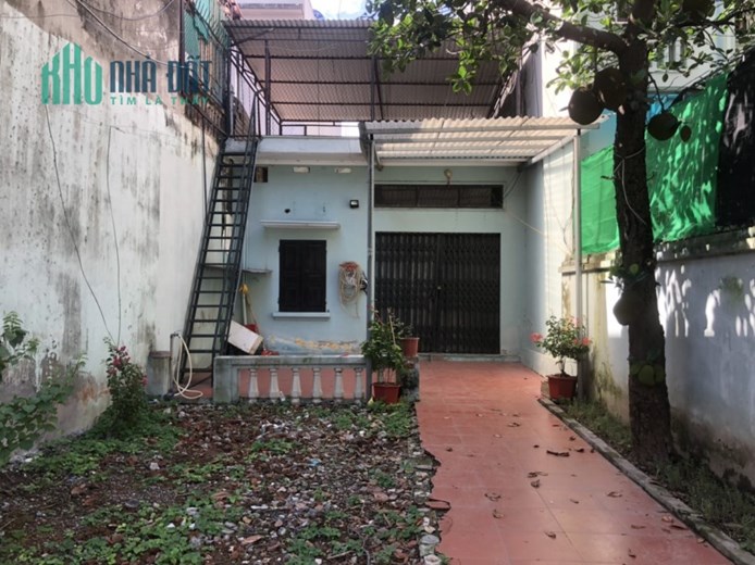 Bán đất Phố Đức Giang, ô tô, KD, 130 m2, MT 6 m, giá chỉ 8,8 tỷ.