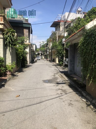 Bán đất Phố Đức Giang, ô tô, KD, 130 m2, MT 6 m, giá chỉ 8,8 tỷ.