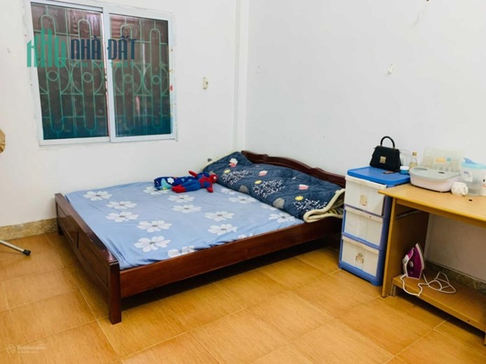 Chính chủ bán nhà Phan Đình Giót, Hà Đông, Ô tô đỗ gần, s= 52m2, 3 tầng, mt 4.2m, giá nhỉnh 4 tỷ.