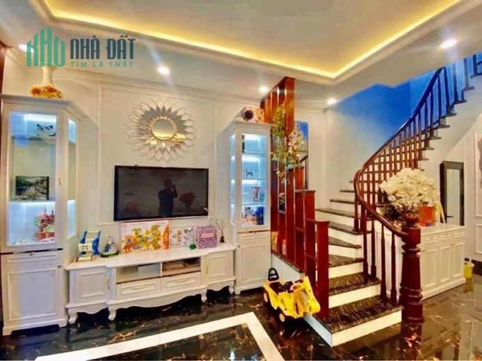 Trần Quang Diệu, phân lô, nhà đẹp đập hộp, oto vào nhà, 80m2 giá 17 tỉ