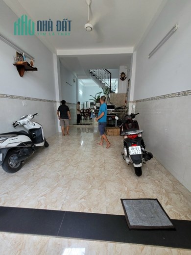 Bán Nhà Đường Nguyễn Văn Quá, 4x13, 3 Tầng, Hẻm Xe Hơi