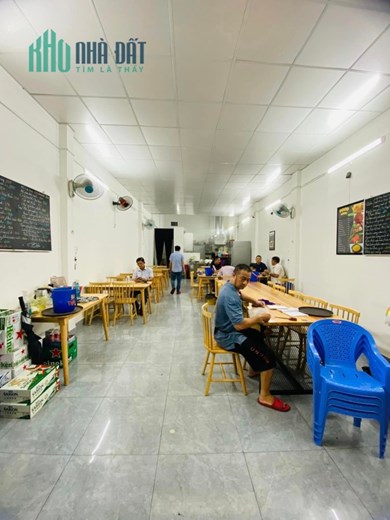 Bán nhà Cấp 4, Mặt tiền 30m Bờ Bao Tân Thắng 1, DT: 4x17m, xây dựng 8 tầng, giá : 10.5 tỷ