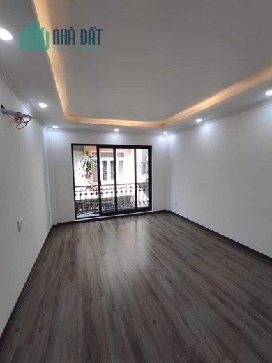 BÁN NHÀ NGÕ 24 KIM ĐỒNG, VỈA HÈ, Ô TÔ TRÁNH, KINH DOANH ĐỈNH, NHÀ ĐẸP, 65M2*MT 4.5M NHỈNH 16 TỶ.