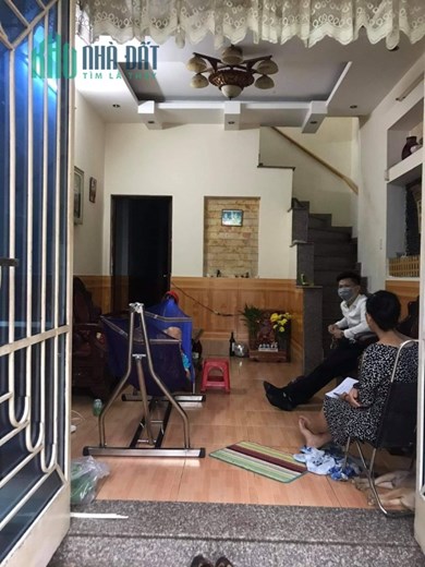 Bán Nhà Quận 12, gần HXH Nguyễn Văn Quá, 73M2, 6PN, Nở Hậu, Chỉ 3 Tỷ 650.