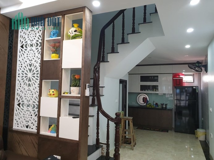 Hiếm có nhà 3 tầng - 42m2 - nhà dân xây La Phù Hoài đức - Ngõ Thông - Cạnh biệt thự geleximco