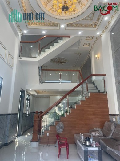 Bán nhà 1T3L 1 lửng lô góc 2 mặt tiền gần giáo xứ Trinh Vương p. Tam Hòa, đường 2 ô tô thông