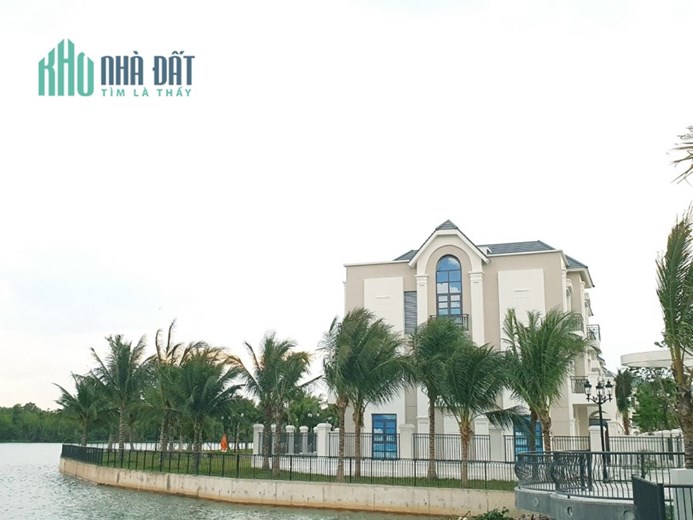 Nhượng biệt thự đơn lập - độc bản  vinhomes Grand Park Q9 - DTXD 500m2. Lh:0395750786.