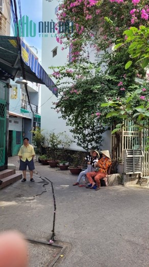 Bán Nhà Quận Bình Tân, HXH, 48m2, 3 Tầng, Nhà Đẹp Ở Ngay, Khu Dân Trí