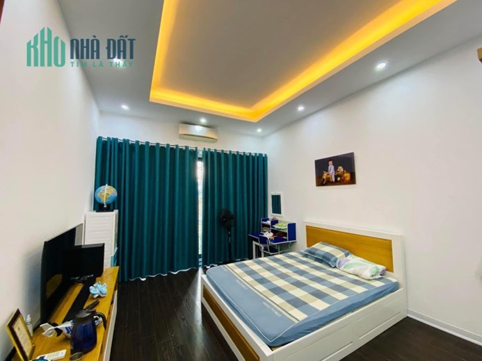 BÁN NHÀ HOÀNG QUỐC VIỆT-45M2 GIÁ CHỈ NHỈNH 4 TỶ
