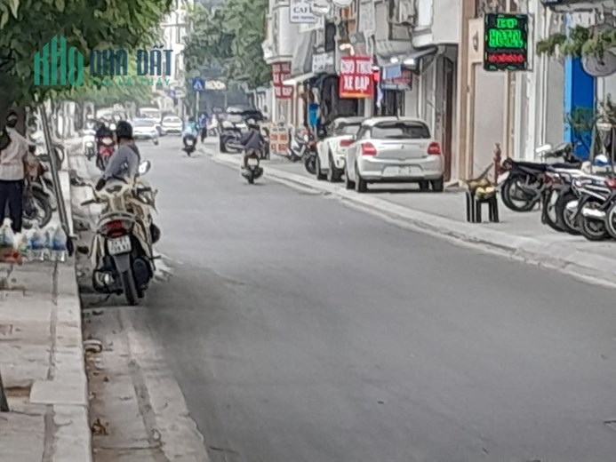 BÁN NHÀ ĐỖ QUANG- CẦU GIẤY DT 50M, 5 TẦNG, MT 14M, GIÁ 21 TỶ.KD, Ô TÔ DỪNG ĐỖ.