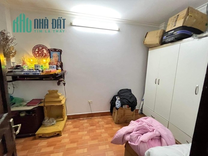 Bán nhà Phương Mai 55m2 x 5T, 3 gác tránh, ngõ rộng, gần phố,  nhỉnh 4 tỷ,  lh 0966037496