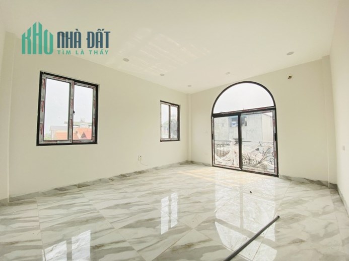 Bán nhà Phương Mai 50m2 x 4T, MT 4m, ngõ thông tứ phía, rộng, nhà xây kiên cố, 5.5tỷ, lh 0966037496