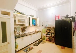 Ngọc Trinh nhà Phương Mai, Đống Đa 35m2 x 4T, ngõ thông, rộng, Ô TÔ, 4.5  tỷ lh 0966037496