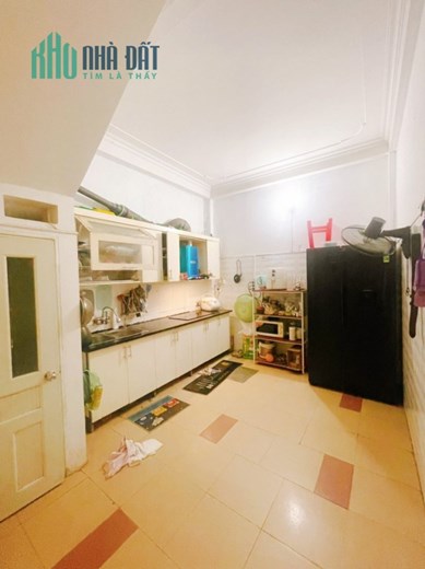 Ngọc Trinh nhà Phương Mai, Đống Đa 35m2 x 4T, ngõ thông, rộng, Ô TÔ, 4.5  tỷ lh 0966037496