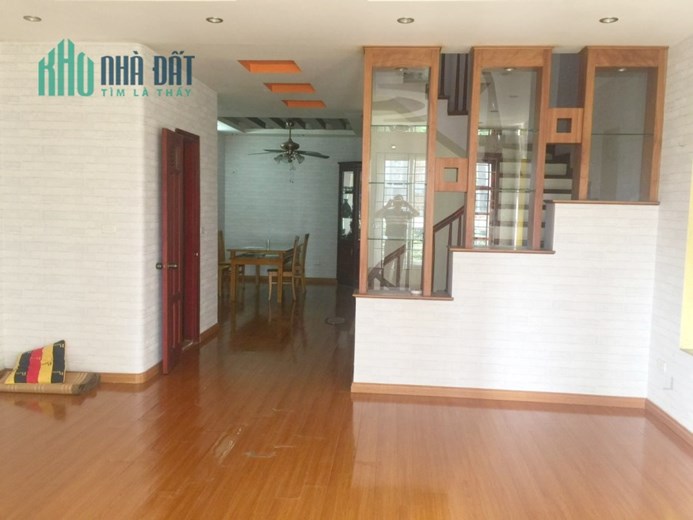 Bán nhà Lạc Trung 100m Phân lô Ô tô vào nhà mặt tiền rộng giá hấp dẫn