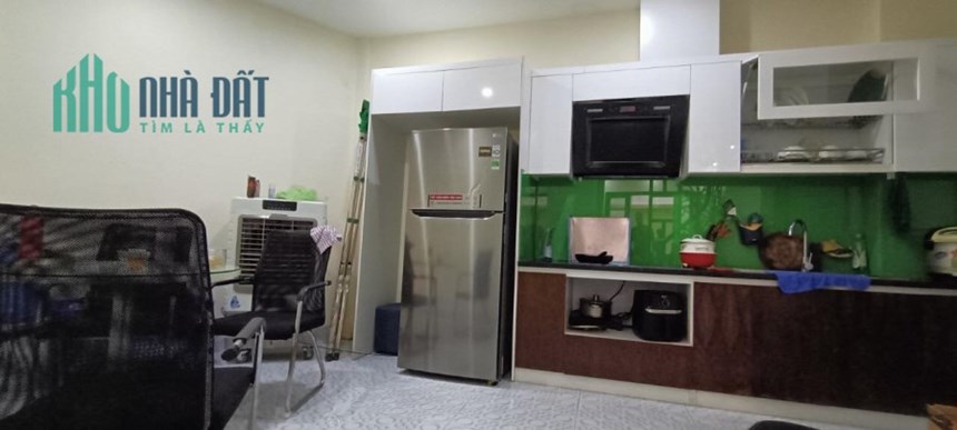 Bán Nhà 4 tần vị trí siêu Hót ngọc Thụy