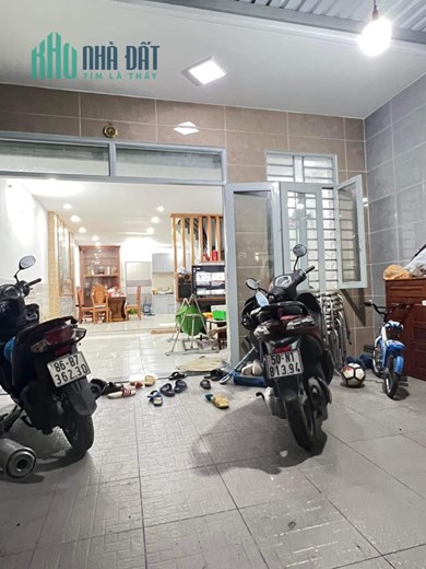 BÁN NHÀ HXH BÌNH THÀNH - BÌNH TÂN, 90M2 - NGANG 5 HIẾM - SÁT MT -  CHỈ 4.2 TỶ TL