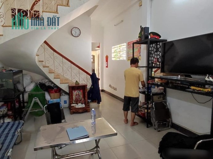 Bán nhà 2 tầng đường thoại ngọc hầu- hẻm thông 8m, 2 xe tải đua, 73m2 chỉ 8.8 tỷ