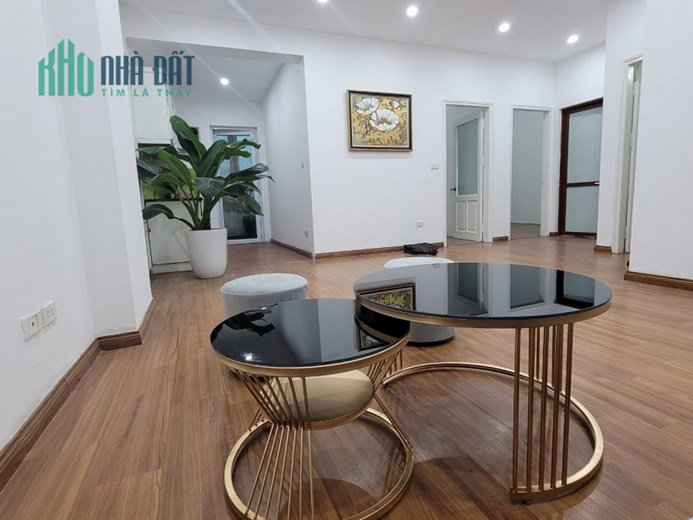 Bán CHCC CT2 Bắc Linh Đàm 83m2 , 3PN 2WC,tầng đẹp.SDCC giá chỉ 2,35 tỷ