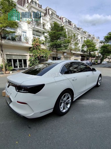 Chính chủ cần Bán xe vinfat lux A 2.0 tubo 2021xe siêu lướt .