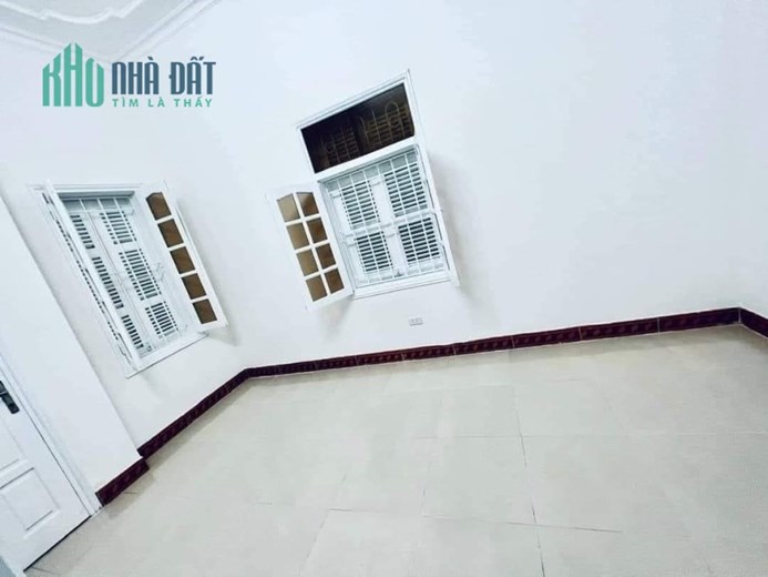 Bán Nhà Phố Tôn Đức Thắng, Đống Đa  86m2 3T MT5m 19 tỷ 0979312111