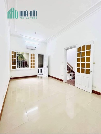Bán Nhà Phố Tôn Đức Thắng, Đống Đa  86m2 3T MT5m 19 tỷ 0979312111