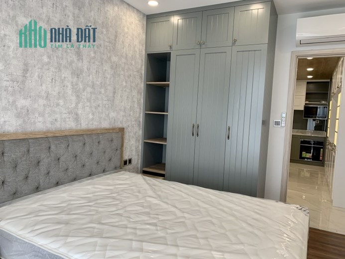 CHÍNH CHỦ CẦN CHO THUÊ MIDTOWN M7  3PN VIEW SÔNG Ô XE NỘI THẤT 1800