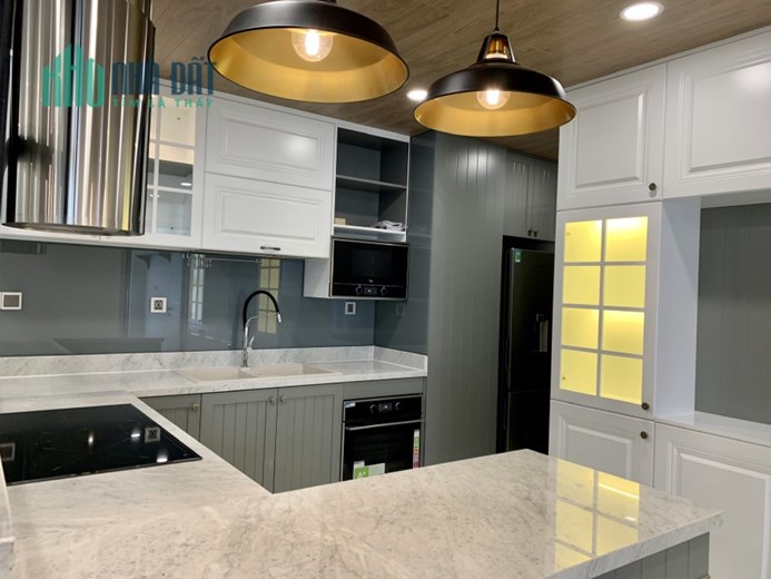 CHÍNH CHỦ CẦN CHO THUÊ MIDTOWN M7  3PN VIEW SÔNG Ô XE NỘI THẤT 1800