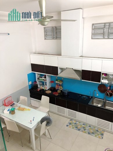 Nhà HXH 4T 36m2  ngay Ngã 4 Hàng Xanh chỉ hơn 6 tỷ