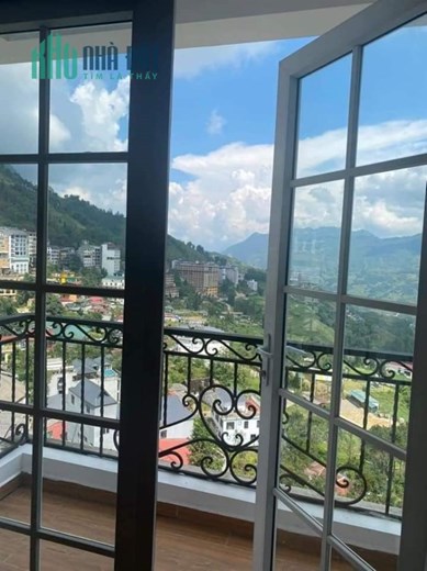 Bán Khách Sạn khu phố phanxi Păng.Sapa, Lào Cai dt 800m2 giá 135 tỷ đồng