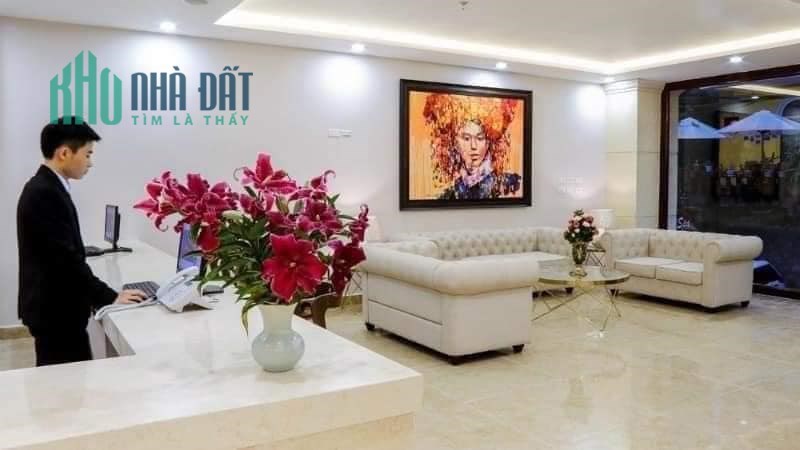 Bán Khách Sạn khu phố phanxi Păng.Sapa, Lào Cai dt 800m2 giá 135 tỷ đồng