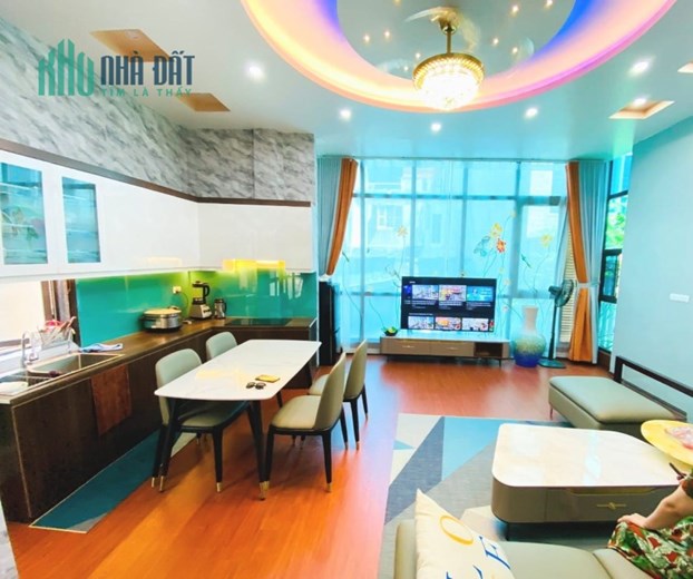 Bán Nhà Đống Đa 38m x 5 Tầng Mt5M  Lô Góc Kinh Doanh Giá 5.9 Tỷ.