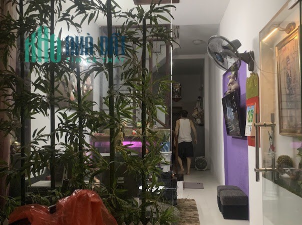 Bán nhà PHỐ PHƯƠNG MAI-3 bước ô tô đỗ cửa, Ngay cổng sau BỆNH VIỆN BẠCH MAI