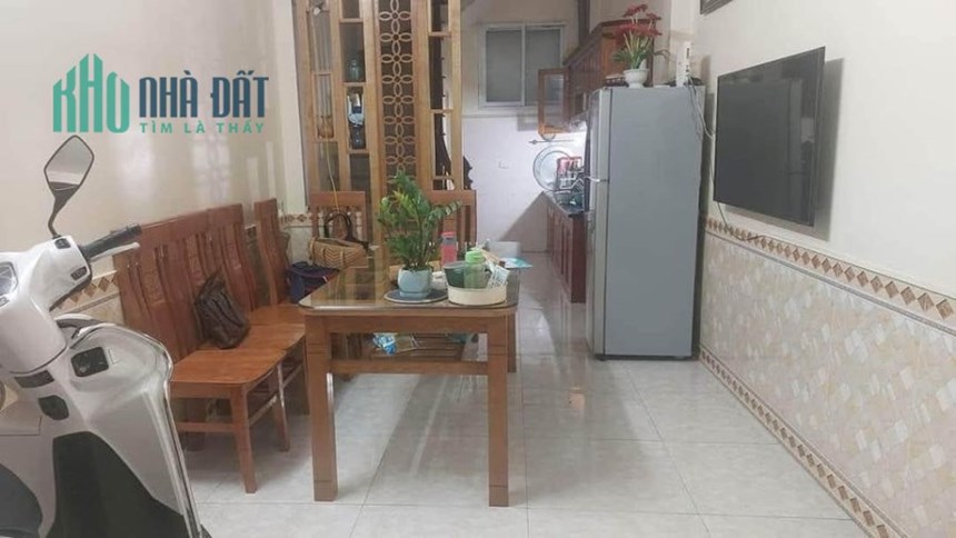 Bán nhà Bằng Liệt, 32m2, 3T, 3PN, Sổ chính chủ, tiện ích đầy đủ, Dân xây, Gần ô tô, 3.05 tỷ