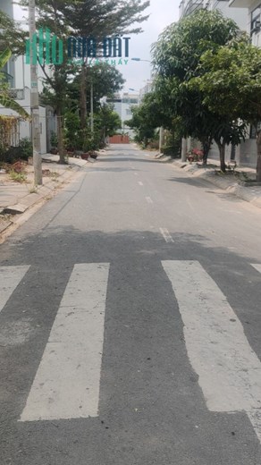Bán lô đất lớn 10x24 mặt tiền đường 10m, KDC Phú Lợi chỉ 36tr/m2