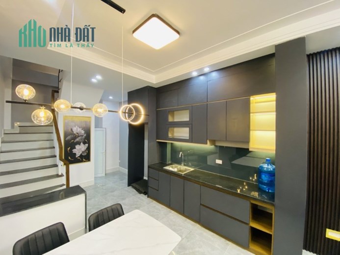 Bán nhà đẹp phố Khương Trung, quận Thanh Xuân. 38m2, 5 Tầng, MT 5m, hơn 4 Tỷ. 0968084286