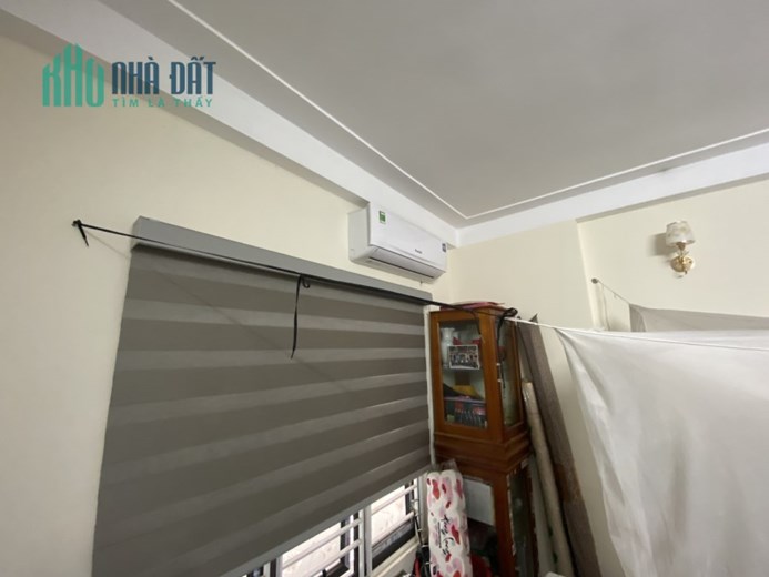 Bán gấp nhà nhỉnh 1.6 tỷ 1km ra QL6, gần Yên Nghĩa, 10 để lại toàn bộ nội thất, Bán bằng mọi giá.