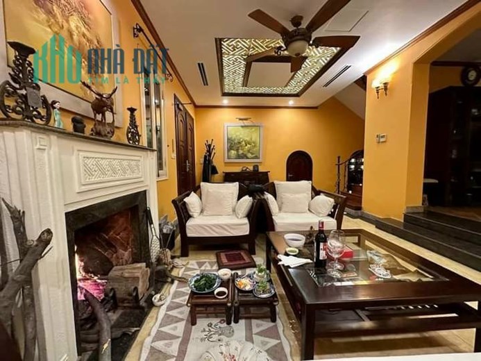 Biệt thự VIP KĐT Việt Hưng, Lô góc, nội thất xịn xò, DT 230m2 x 4T, MT 25m, nhỉnh 44 tỷ