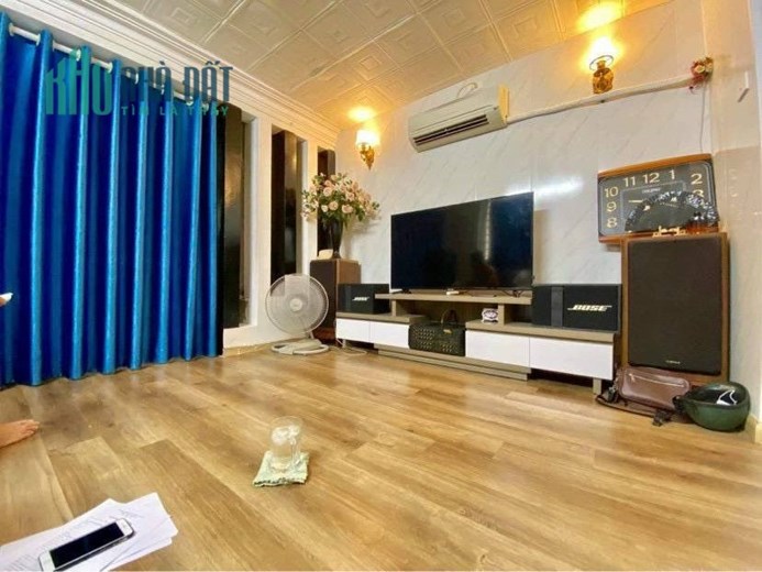 Bán Nhà Ngọc Thụy 30m nhỉnh 2 tỉ