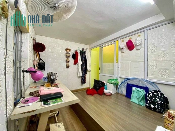 Bán Nhà Ngọc Thụy 30m nhỉnh 2 tỉ