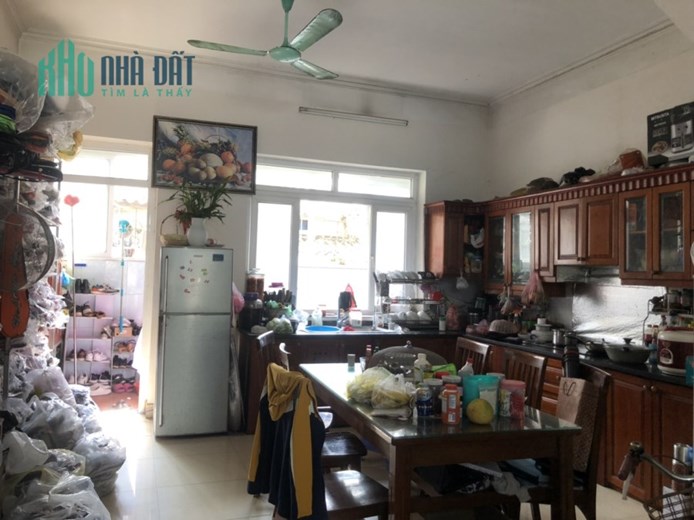Bán nhà mặt phố Giang Biên, vỉa hè, KD, 100m2, 3T, giá chỉ 9 tỷ.
