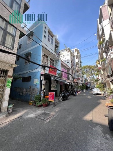Cho thuê nhà 3L 5x6 hxh 8m Đ Trần Bình Trọng, p1, q10 giá chỉ 17T/T