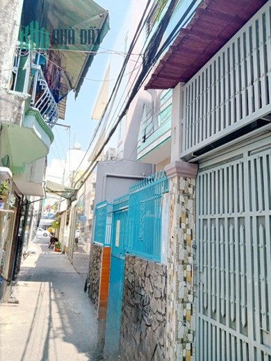 Nhà bán hẻm thông 48.7m2 đường Phạm Hùng P10Q8 - Giá : 3.6 Tỷ
