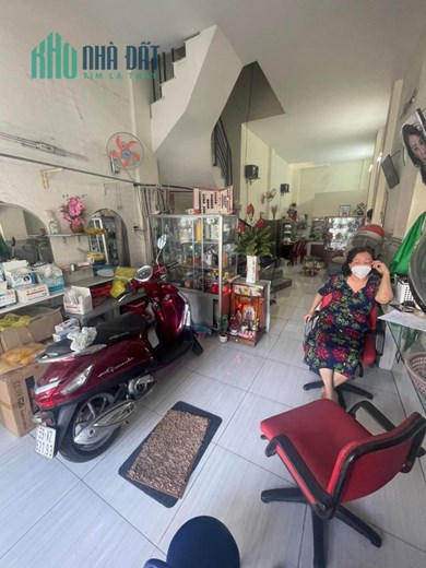 MẶT KINH DOANH SẦM UẤT -NGUYỄN THỊ THẬP. Q7 - OTO ĐỖ CỬA - 2 TẦNG - DT 46M2 - NHĨNH 4 TỶ.