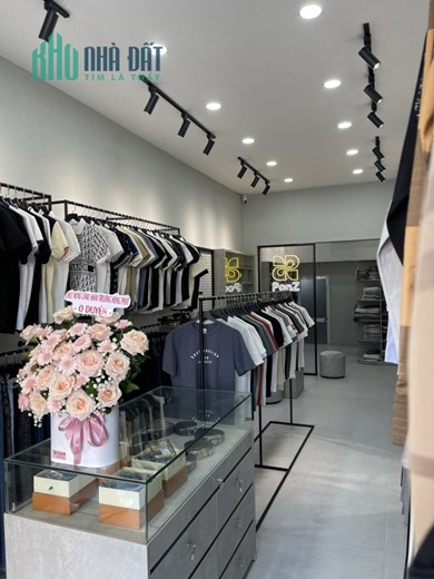 XUẤT CẢNH SANG GẤP MB SHOP MT 179 QUANG TRUNG , F.10 , Q. GÒ VẤP ( SANG RẺ 180 TR Đầu tư hơn 400