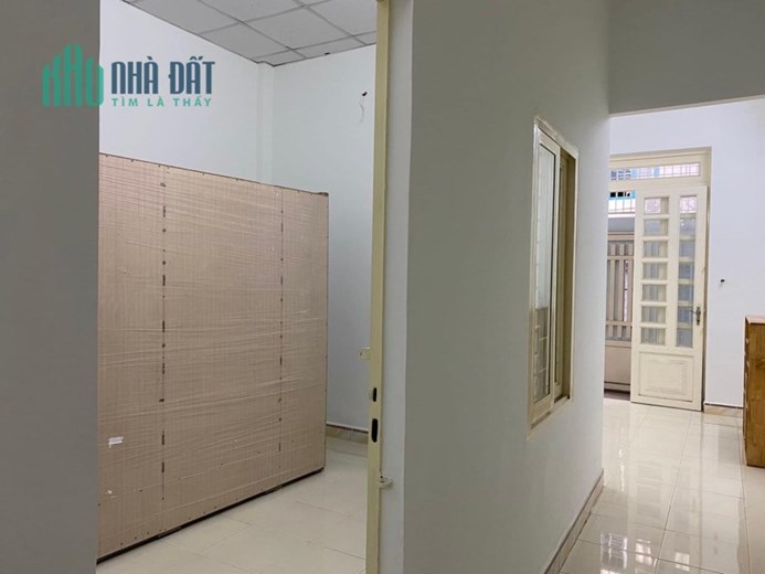 Bán Gấp Nhà,52m2 Ngay Ngã Tư 4 Xã,Sổ Riêng Vuông Vức, Chỉ Hơn 3 Tỷ.