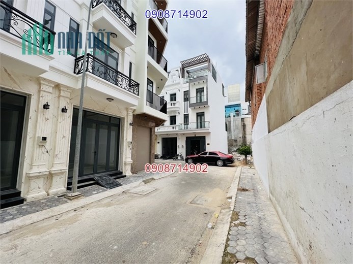 Cần bán nhà mới 1 trệt 3 lầu khu dân cư cao cấp - Tô Hiệu, Tân Phú. DT 90m2 dọn vào ở liền