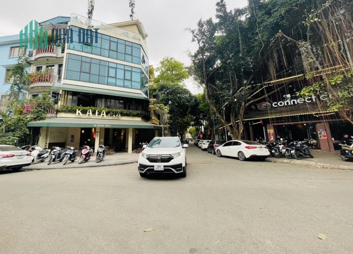 Bán gấp liền kề khu đô thị Trung Yên, Cầu Giấy 100m, 5 tầng, mặt tiền 5m, giá 22 tỷ