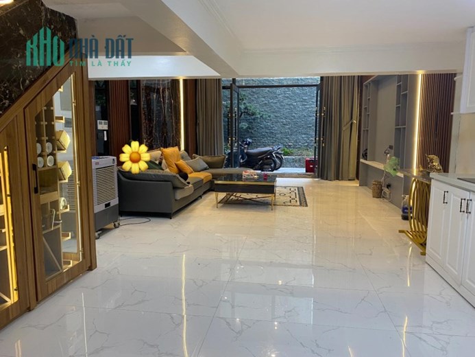 Bán gấp liền kề khu đô thị Trung Yên, Cầu Giấy 100m, 5 tầng, mặt tiền 5m, giá 22 tỷ